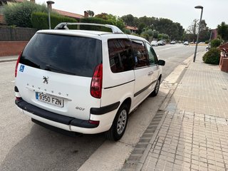 Peugeot 807 2008