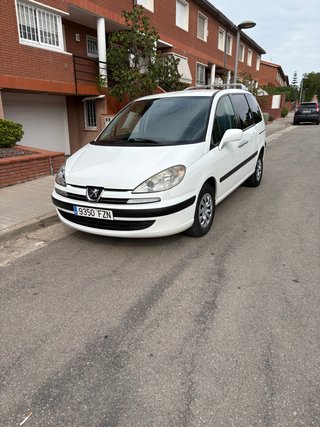Peugeot 807 2008
