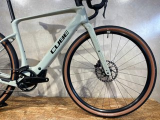 CUBE NUROAD HYBRID C:62 RACE 400X 2026