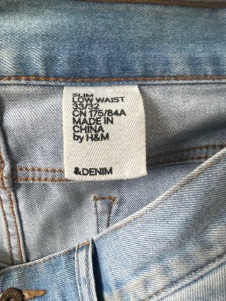 Pantalones vaqueros desgastados