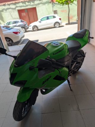 Kawasaki Ninja ZX6R Verde
