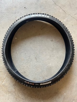 Cubiertas Maxxis Assegai y Minion DHR2 29
