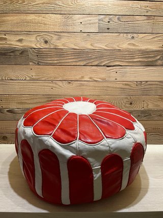 Pouf in pelle rossa e bianca