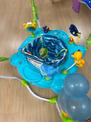 Saltador Disney Nemo Bright Starts Mar de
