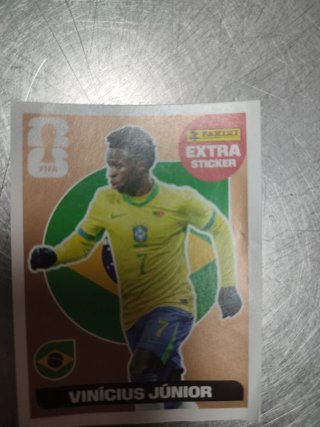 Cromo Panini Extra Vinicius Jr. Fondo Marrón