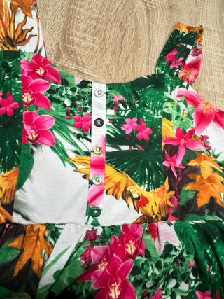 Vestido infantil estampado tropical