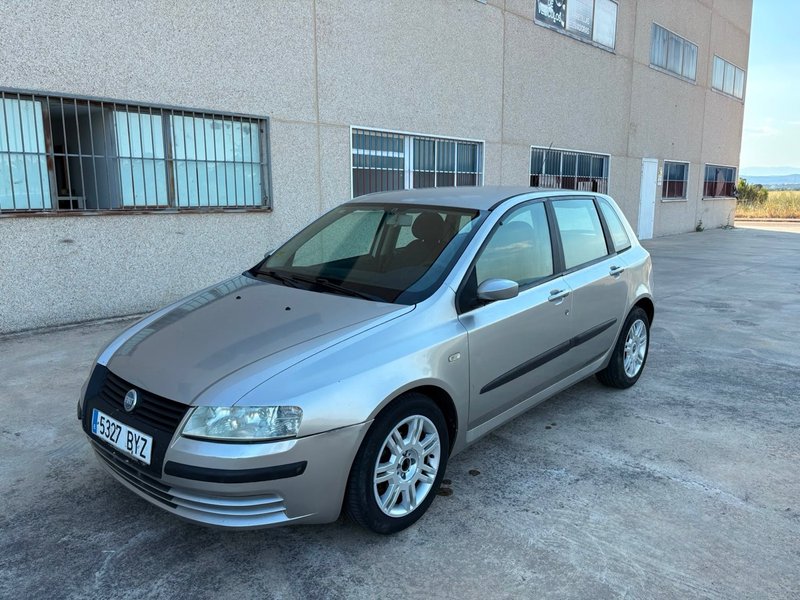 FIAT Stilo 2003 - foto 1