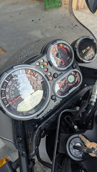 Royal Enfield Himalayan 411 Adventure