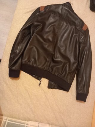 Chaqueta de piel Mari Calzón Negra