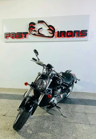Suzuki Intruder M1800 Negra