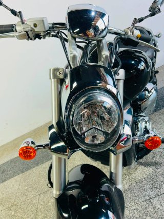 Suzuki Intruder M1800 Negra