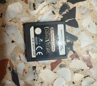 Professor Layton y la Villa Misteriosa (3DS)