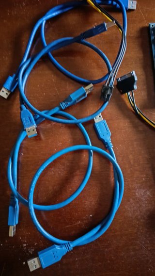 Lotto 8 Riser PCIe Mining Server