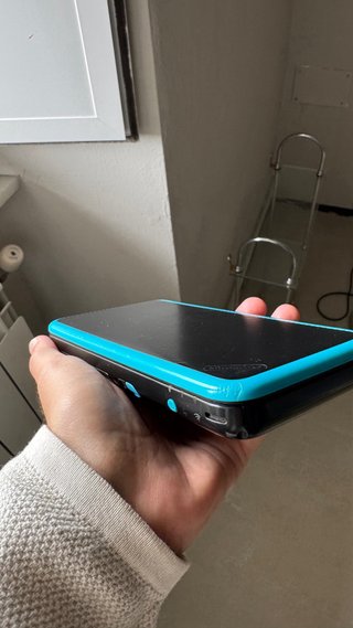 Nintendo 2DS XL Negra y Azul