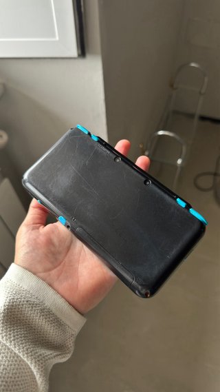 Nintendo 2DS XL Negra y Azul