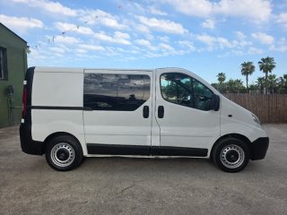 Opel Vivaro 2006 6 plazas