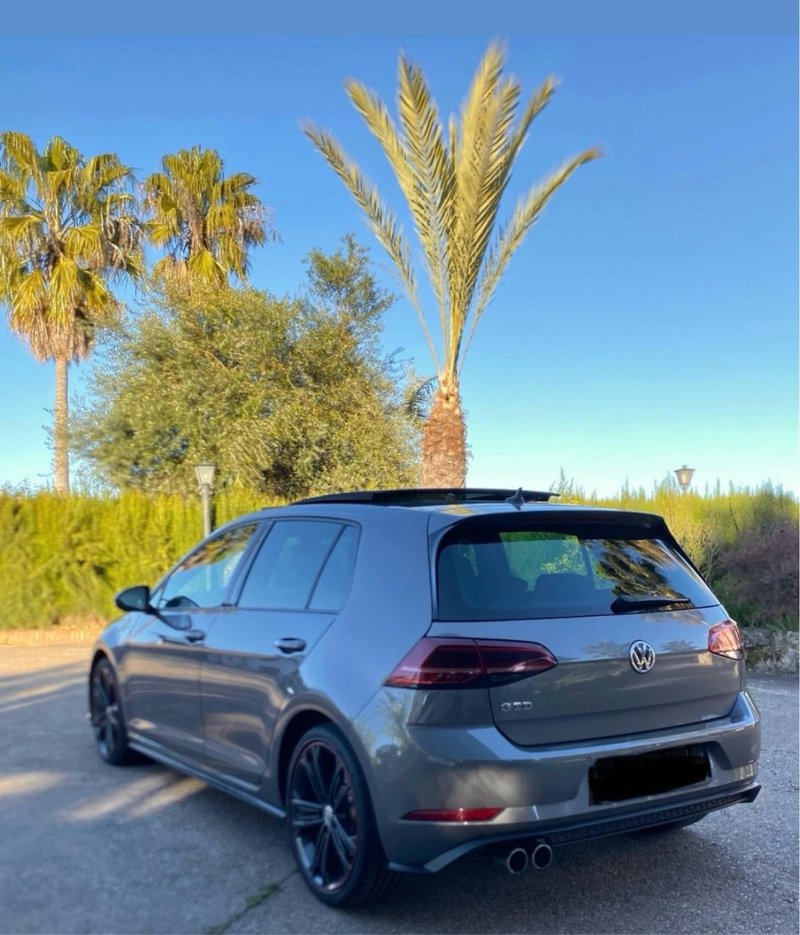 Volkswagen Golf 2019 - foto 1
