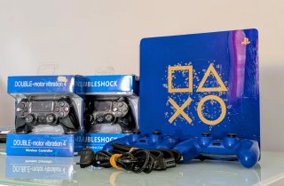 PS4 Slim Days of Play Edición Limitada