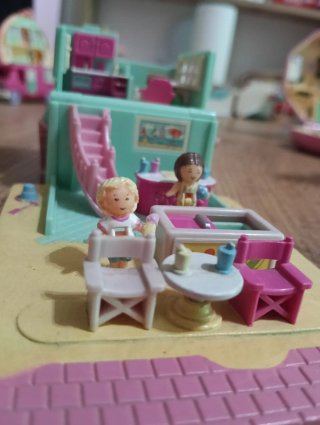 Polly Pocket BlueBird beach cafe