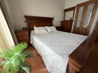 Dormitorio madera maciza