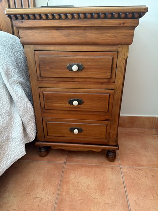 Dormitorio madera maciza