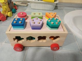 Juguete de madera educativo para niños