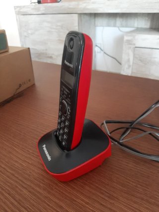 Teléfono Inalámbrico Panasonic KX-TG1611