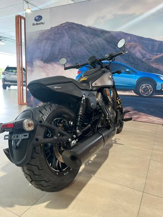 QJ Motor SRV 600V Custom