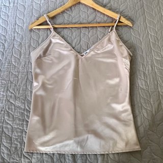 Top satén Zara rosa palo Talla S