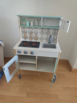 Cocina de juguete de madera