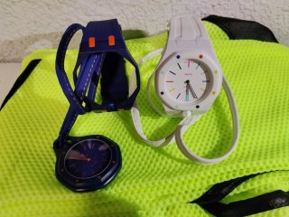 Swatch Royal Pop Reloj Azul y Blanco