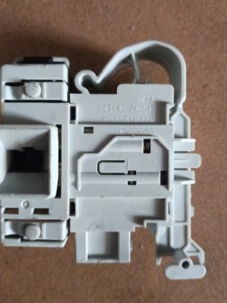 Sensor puerta lavadora Balay DKS67A