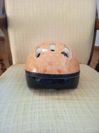 Casco bici niña rosa lunares