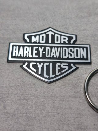 Pin Harley Davidson Llavero y pegatina