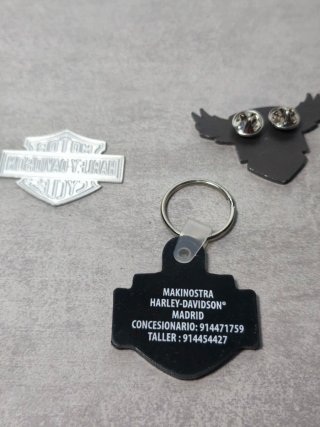 Pin Harley Davidson Llavero y pegatina
