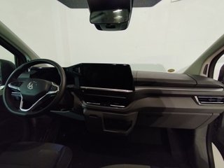 Volkswagen Transporter Furgón Batalla largaT7 2025