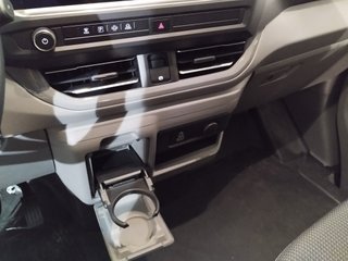 Volkswagen Transporter Furgón Batalla largaT7 2025