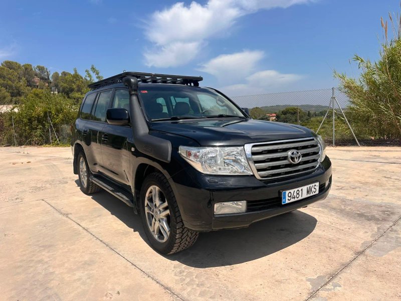 Toyota Land Cruiser 200 2008 - foto 1