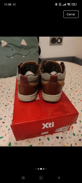 Botas Xti talla 34