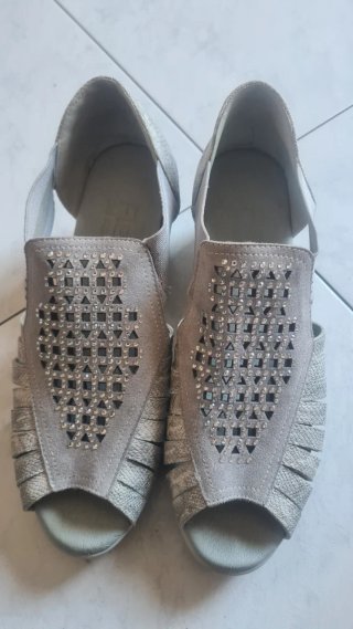 Sandalias Plataforma Beige/Plata Talla 38