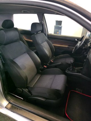 Volkswagen Golf 2003