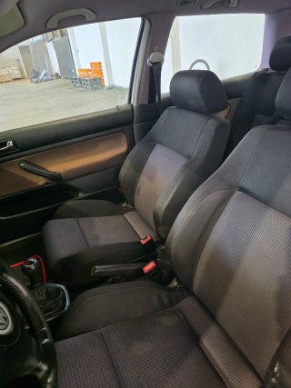 Volkswagen Golf 2003