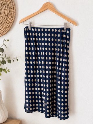 Conjunto top lencero y falda lunares