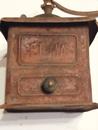 Molinillo de café antiguo ELMA