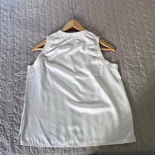 Blusa sin mangas blanca Talla M