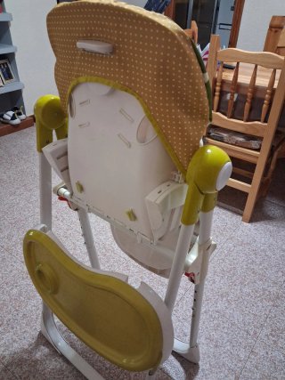 Trona infantil con divertido estampado