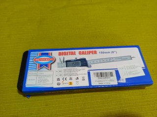 Calibrador Digital 150mm (6) Acero Inoxidable