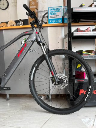 Offerta bici elettrica BH Atom 29