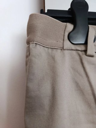 Pantalón H&M recto beige T.40