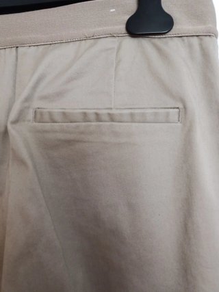 Pantalón H&M recto beige T.40